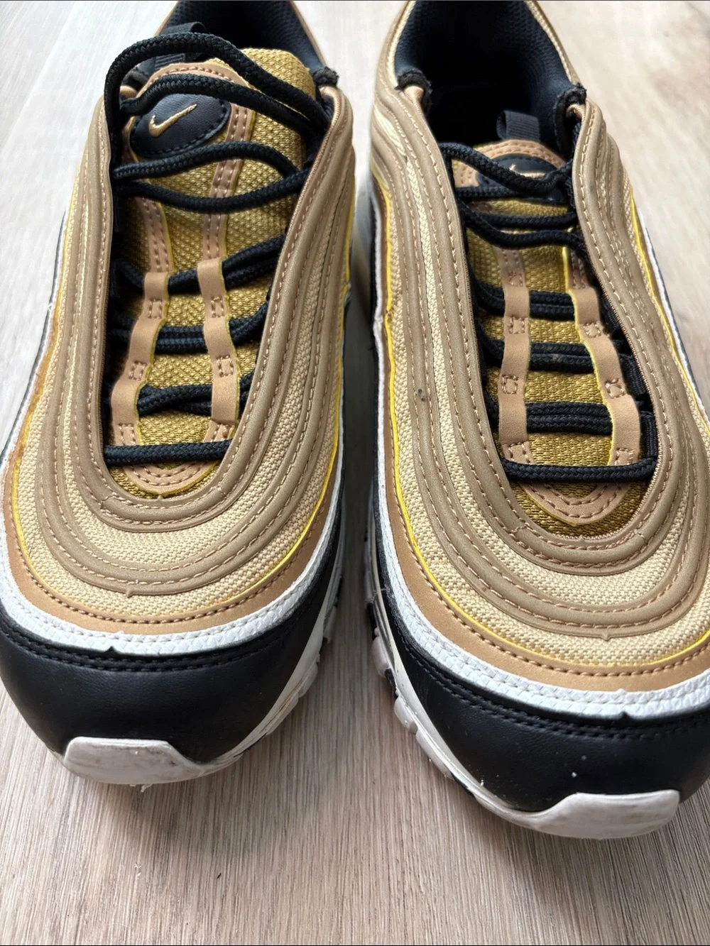 Nike Air Max 97 Metallic Gold Black White GS Size 5.5Y athleisure school sports